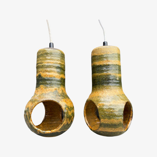 2 Handmade Ceramic Pendant Lights Made by ‘Atelier DINGES’ in Holland, 1970s | Handmade Ceramic Pottery From The Mid Century - Set of 2