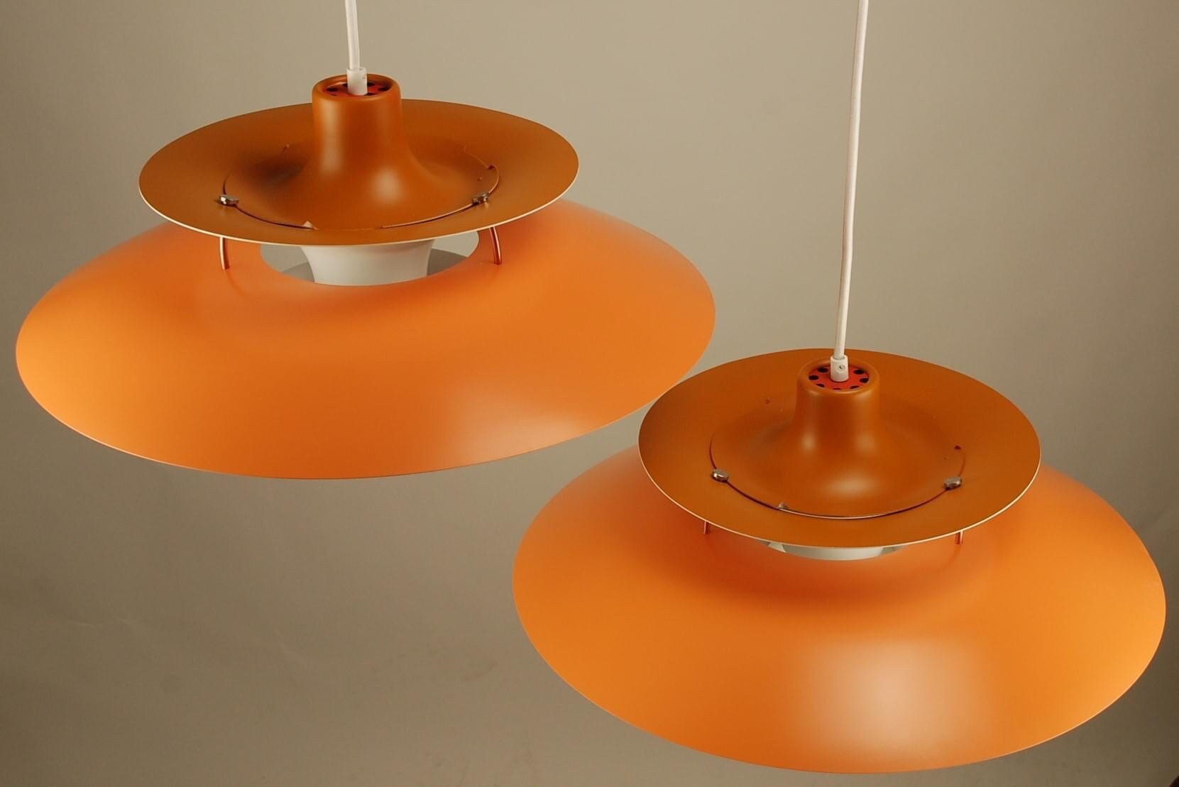 Set of 2 Orange Louis Poulsen PH5 Pendants Orange/Yellow - FancyVintage.nl -
